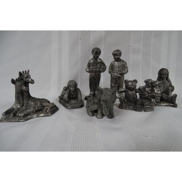 Lot of 7 Vintage Pewter Pieces Children Elephant Giraffe Teddy Bear - Picture 1 of 3